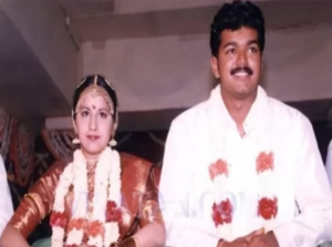 విజయ్ భార్య డివోర్స్ పిటిషన్: సంచలన ఆరోపణలు
